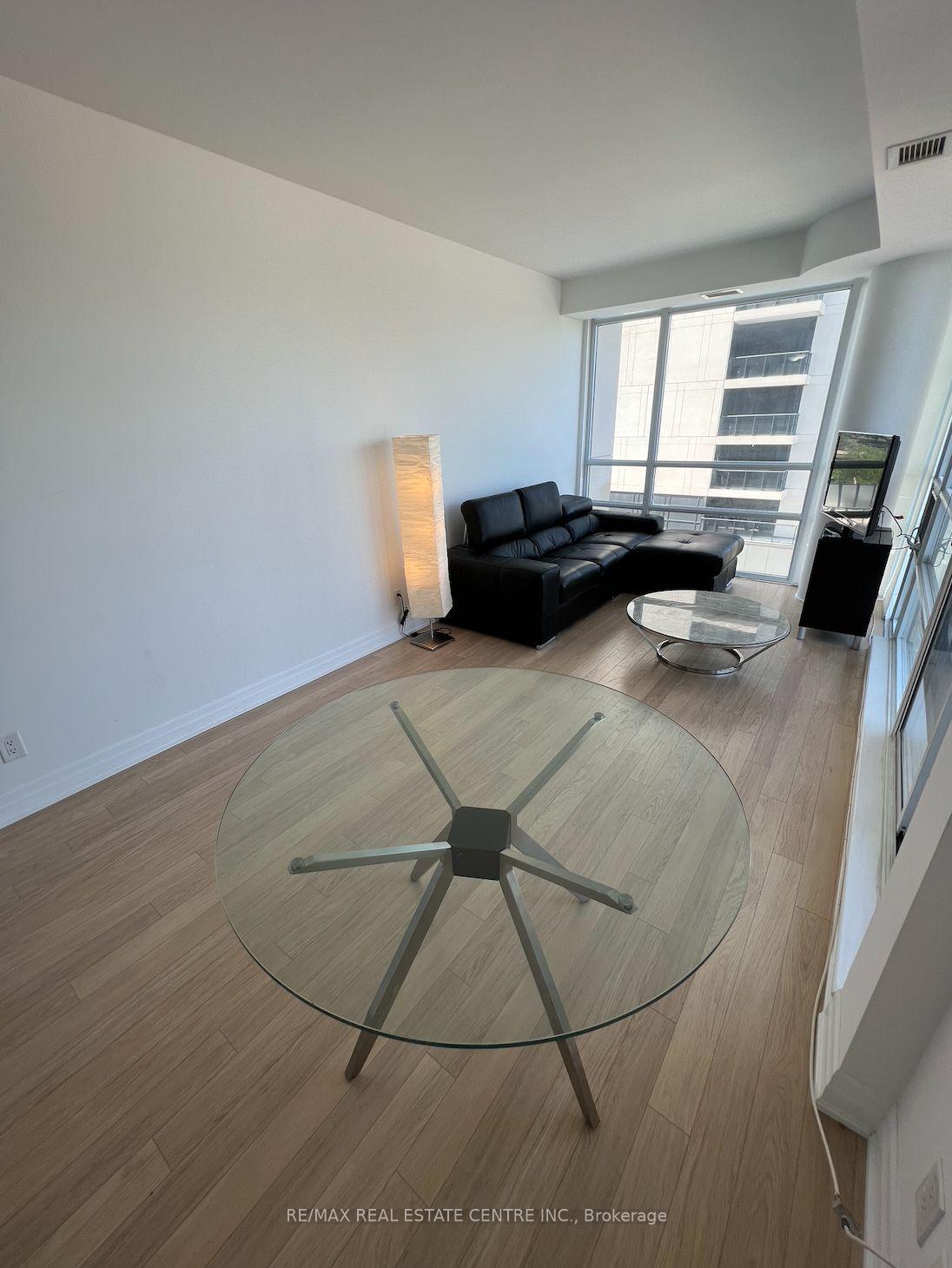 Photo 2 of Unit 806, 500 St Clair Avenue W, Toronto, Humewood-Cedarvale — HOMEH