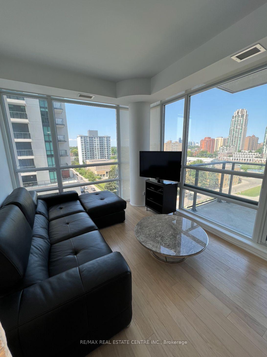 Photo 3 of Unit 806, 500 St Clair Avenue W, Toronto, Humewood-Cedarvale — HOMEH