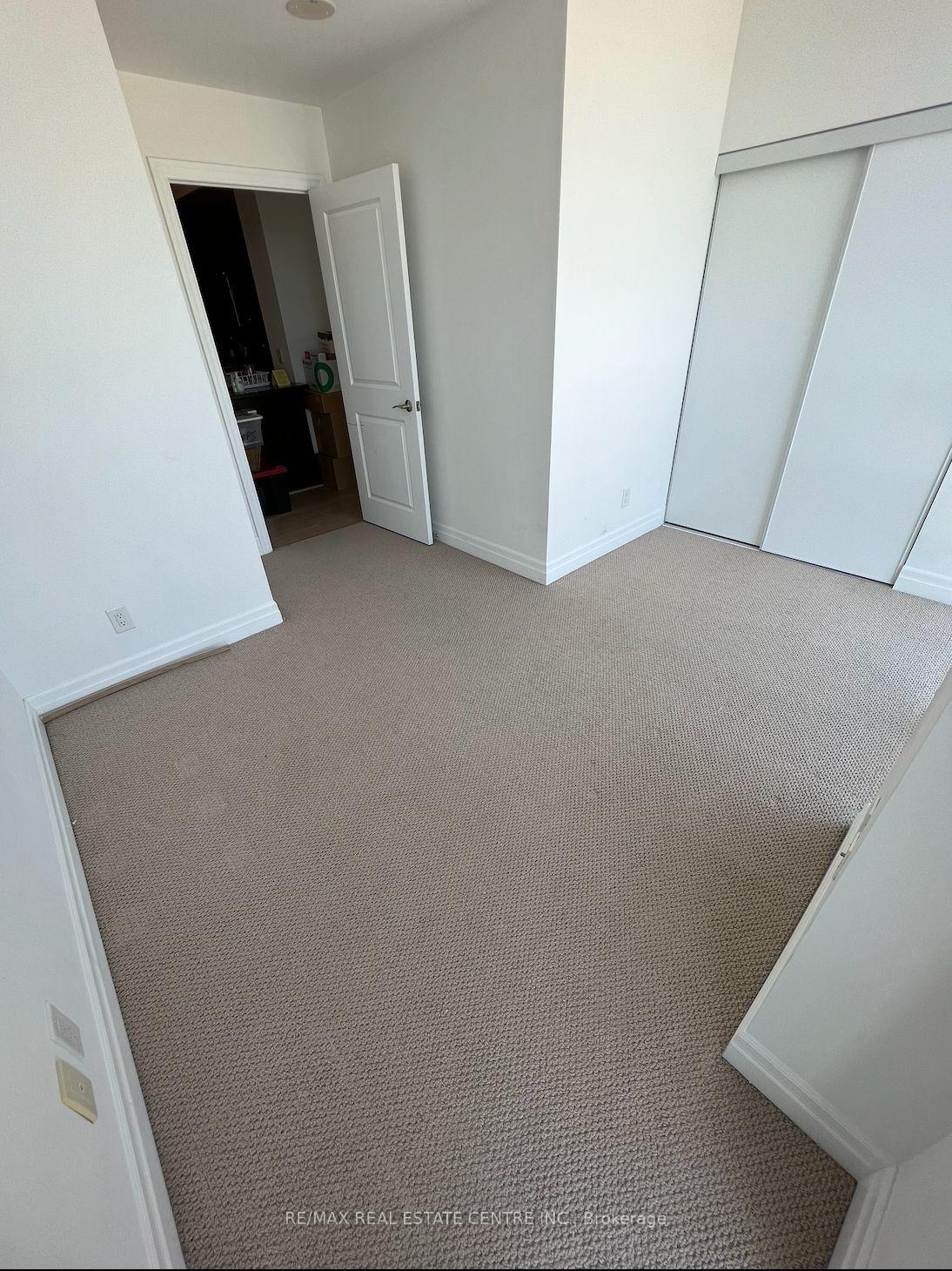 Photo 12 of Unit 806, 500 St Clair Avenue W, Toronto, Humewood-Cedarvale — HOMEH