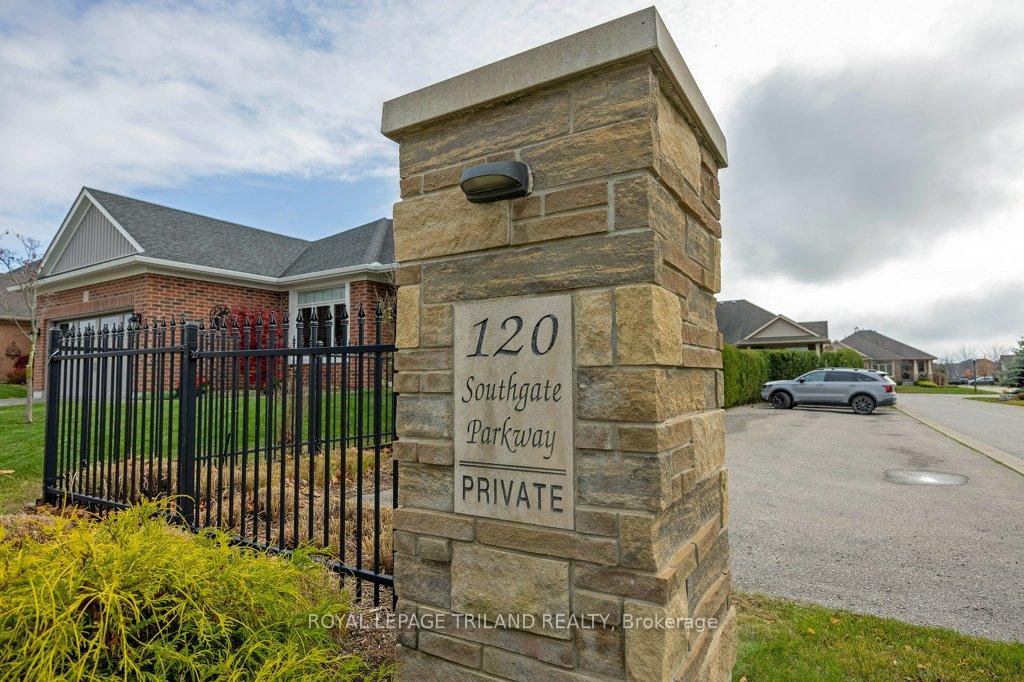 Photo 3 of Unit 1, 120 Southgate Parkway, St. Thomas — HOMEH