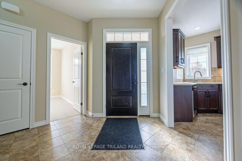 Photo 4 of Unit 1, 120 Southgate Parkway, St. Thomas — HOMEH