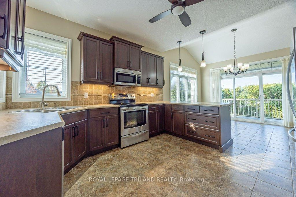 Photo 5 of Unit 1, 120 Southgate Parkway, St. Thomas — HOMEH