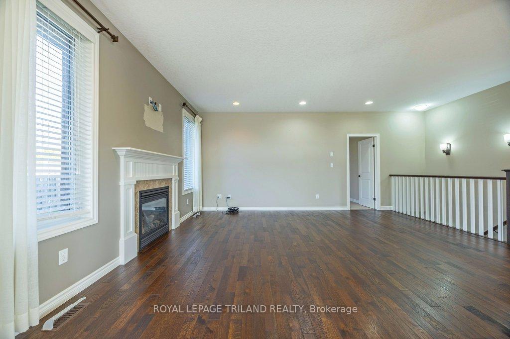 Photo 11 of Unit 1, 120 Southgate Parkway, St. Thomas — HOMEH