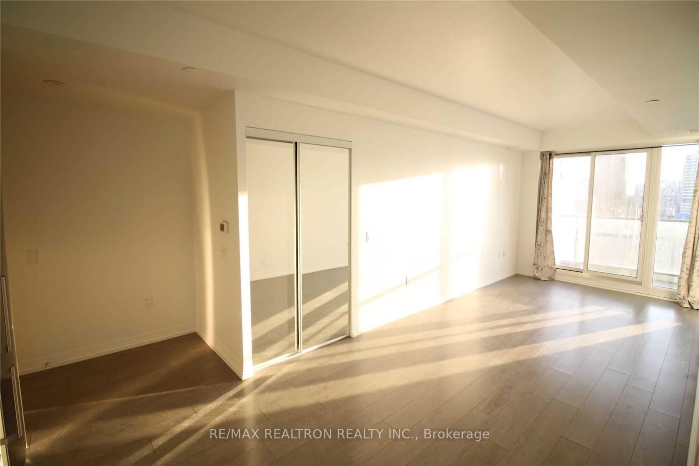 Photo 3 of Unit 2310, 251 Jarvis Street, Toronto, Church-Yonge Corridor — HOMEH