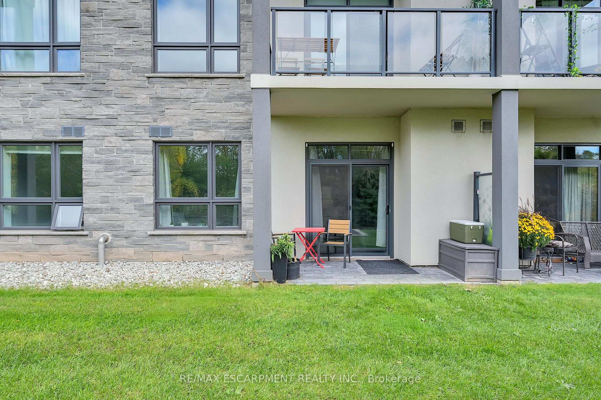 Photo 1 of Unit 114, 125 Shoreview Place, Hamilton, Lakeshore — HOMEH