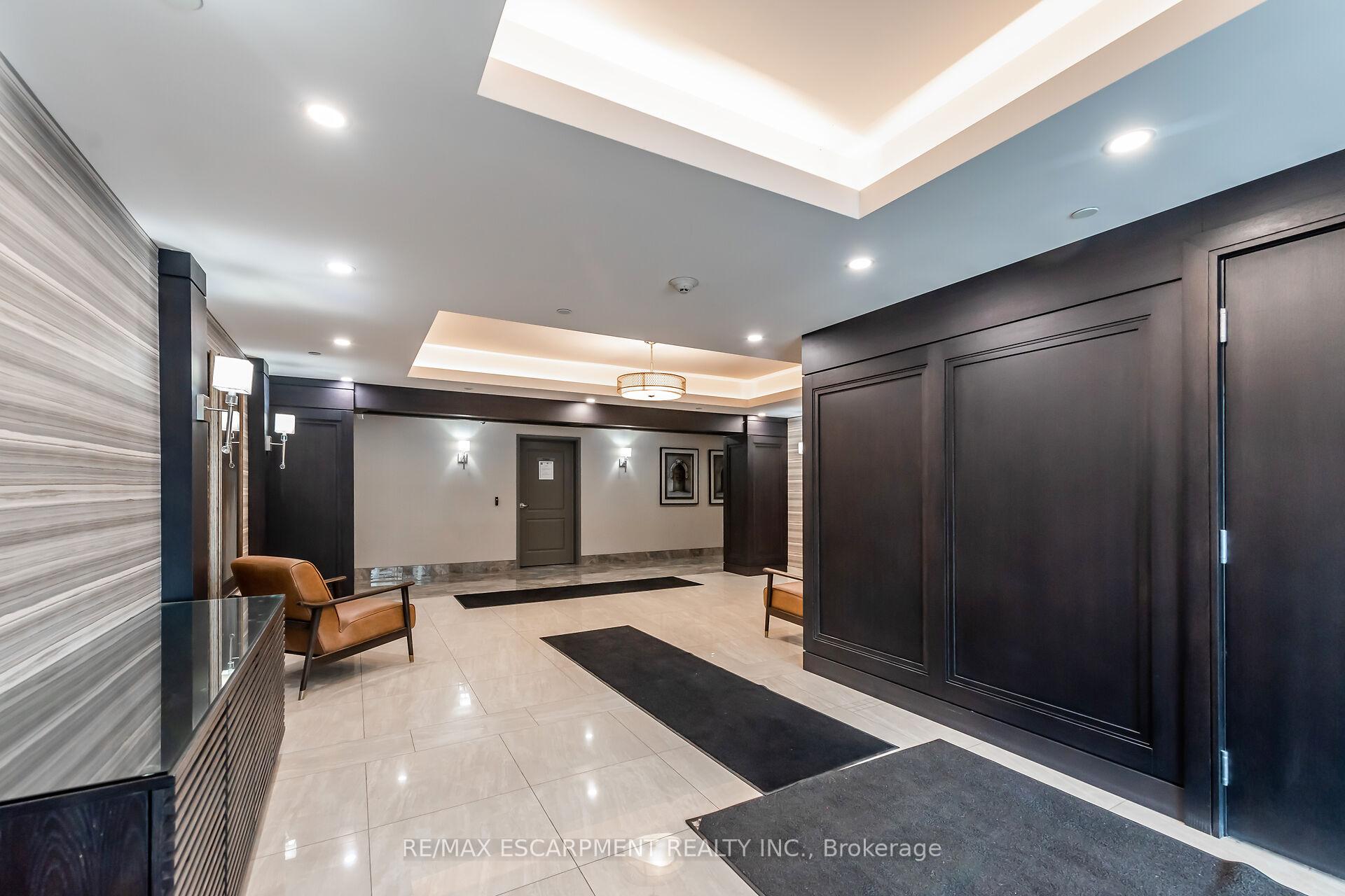 Photo 7 of Unit 114, 125 Shoreview Place, Hamilton, Lakeshore — HOMEH