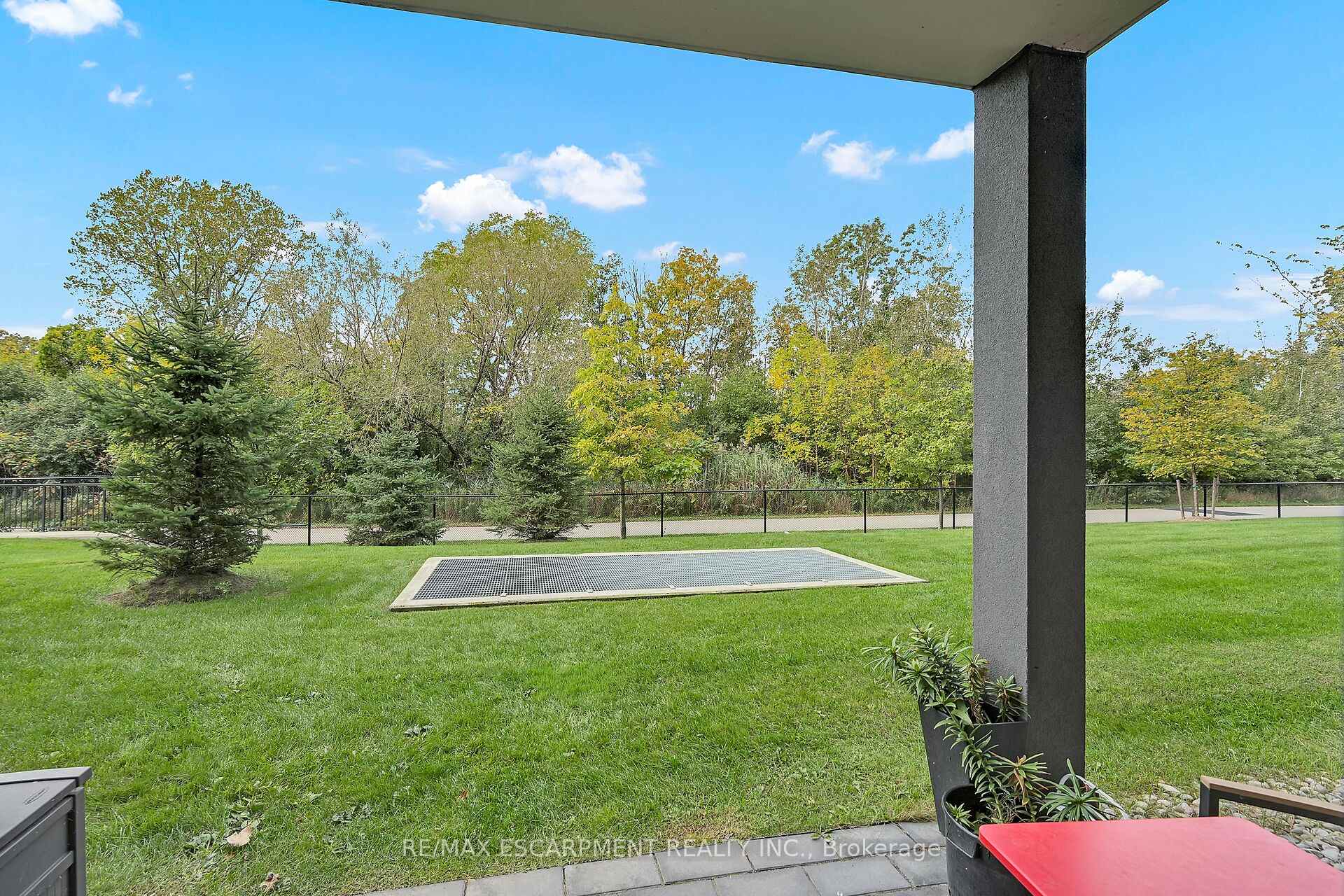 Photo 19 of Unit 114, 125 Shoreview Place, Hamilton, Lakeshore — HOMEH
