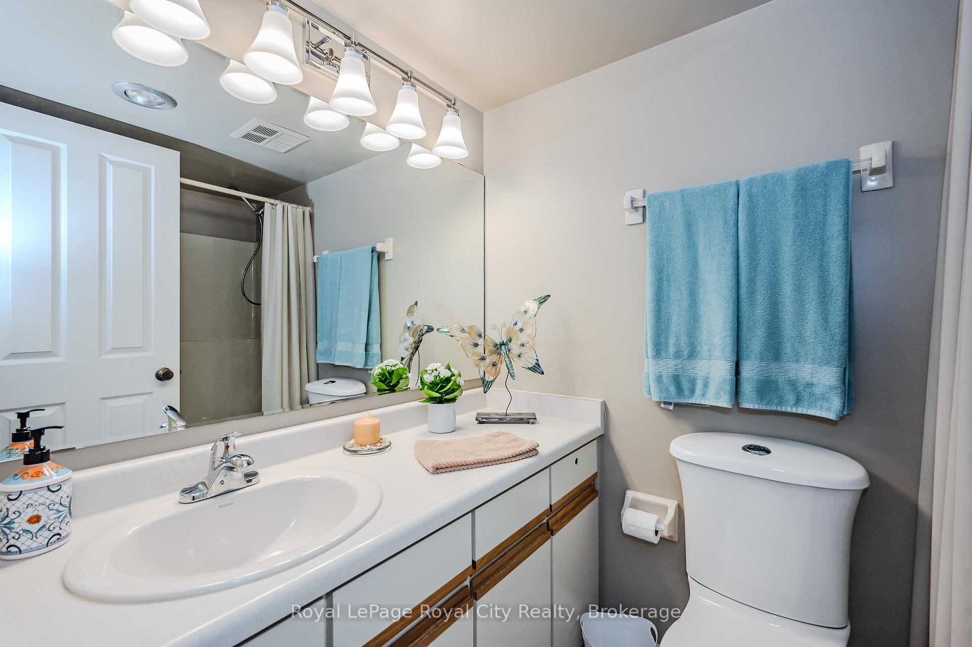 Photo 27 of Unit 401, 8 Christopher Court, Guelph, Kortright West — HOMEH