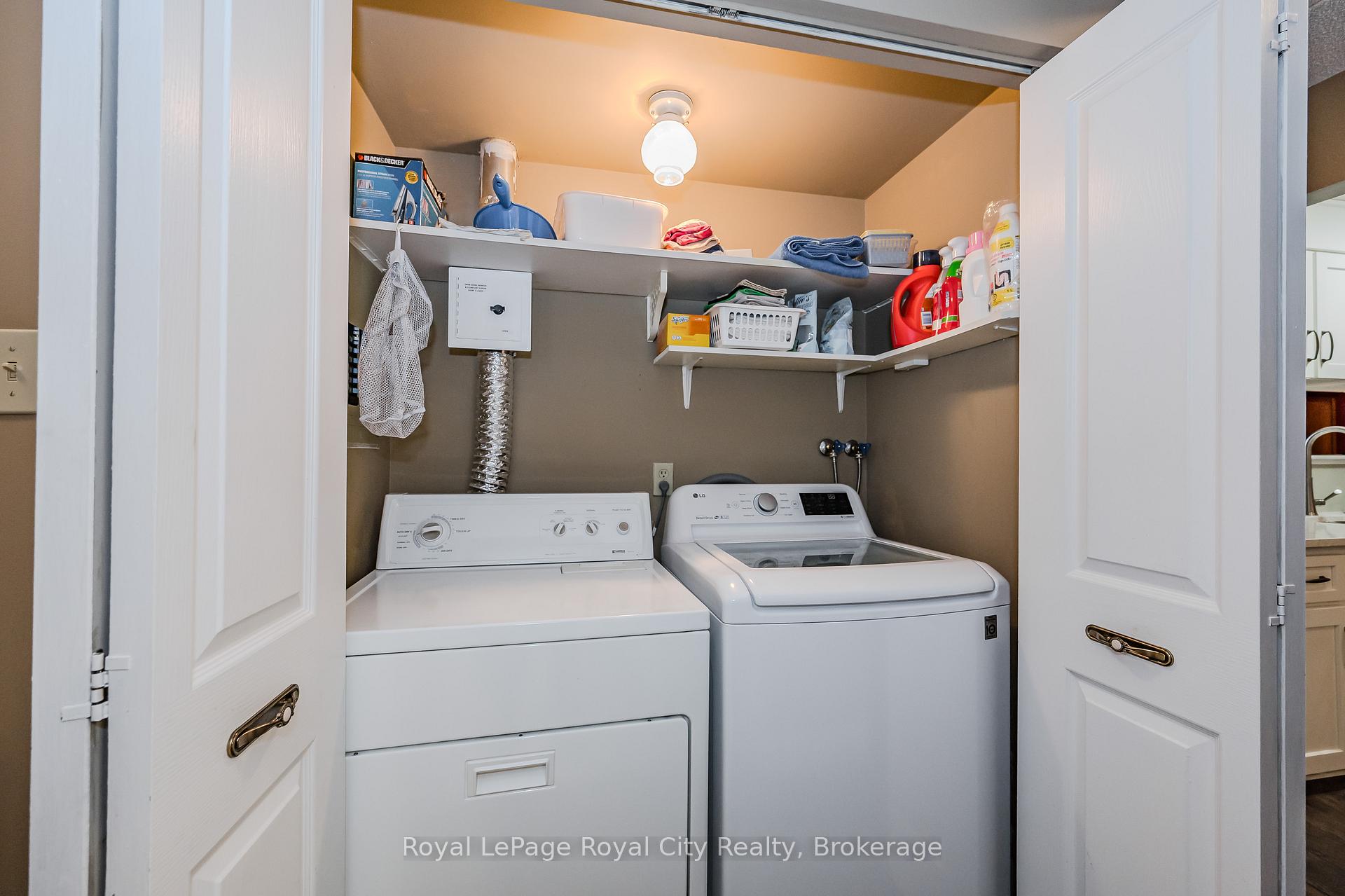 Photo 28 of Unit 401, 8 Christopher Court, Guelph, Kortright West — HOMEH