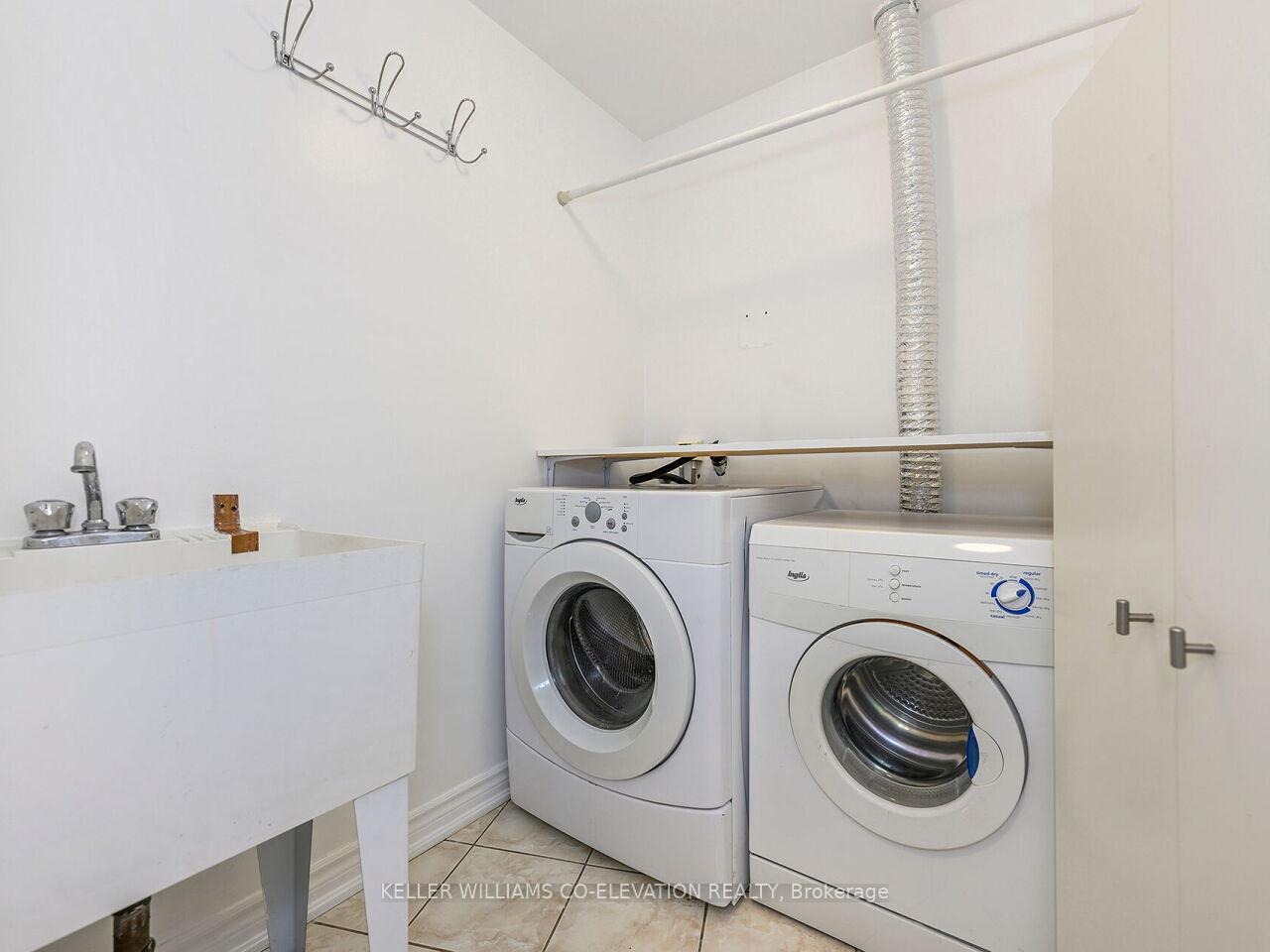 Photo 8 of Unit 1609, 9225 Jane Street, Vaughan, Maple — HOMEH