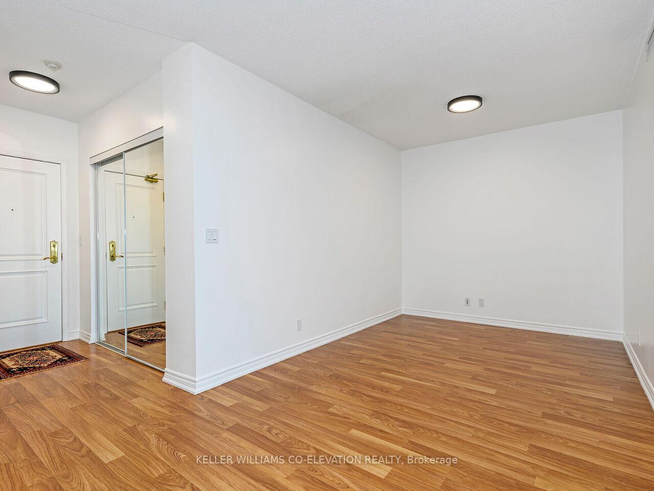 Photo 12 of Unit 1609, 9225 Jane Street, Vaughan, Maple — HOMEH
