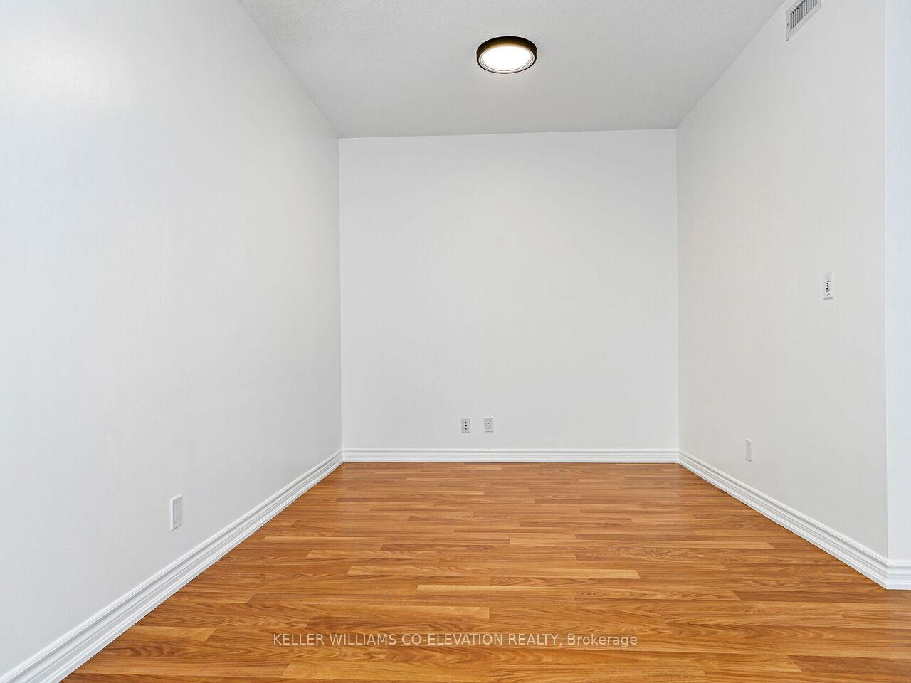 Photo 13 of Unit 1609, 9225 Jane Street, Vaughan, Maple — HOMEH