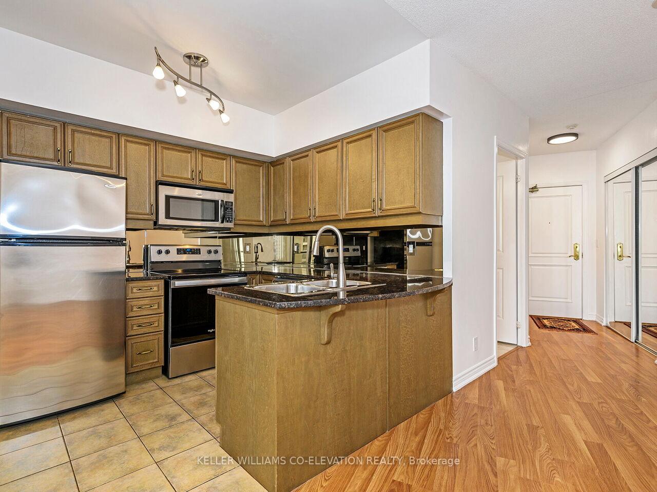 Photo 18 of Unit 1609, 9225 Jane Street, Vaughan, Maple — HOMEH