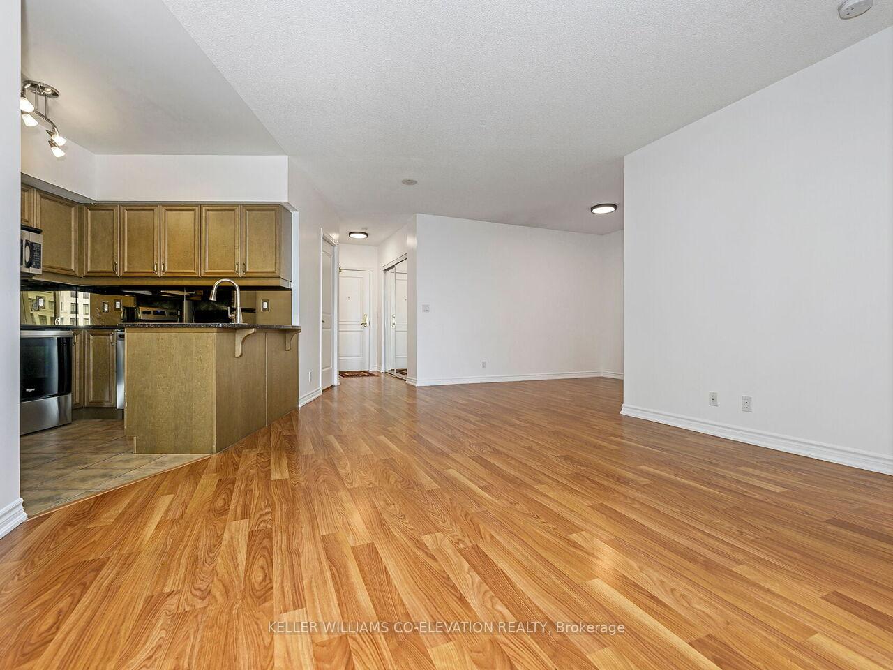 Photo 26 of Unit 1609, 9225 Jane Street, Vaughan, Maple — HOMEH