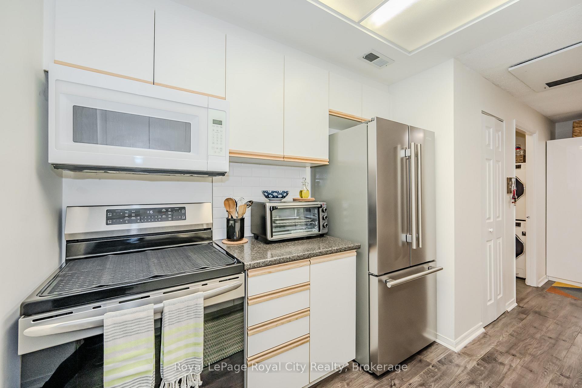 Photo 12 of Unit B1, 105 Bagot Street, Guelph, Junction/Onward Willow — HOMEH