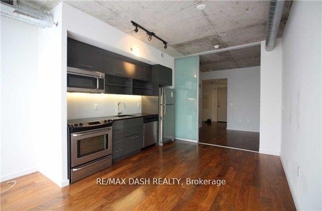 Photo 4 of Unit 802, 32 Trolley Crescent, Toronto, Waterfront Communities — HOMEH
