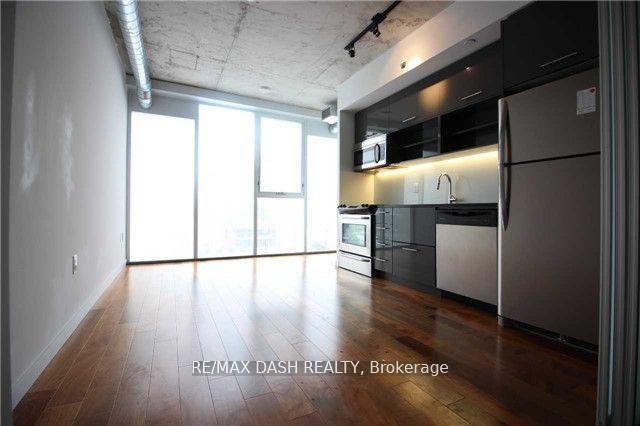 Photo 8 of Unit 802, 32 Trolley Crescent, Toronto, Waterfront Communities — HOMEH