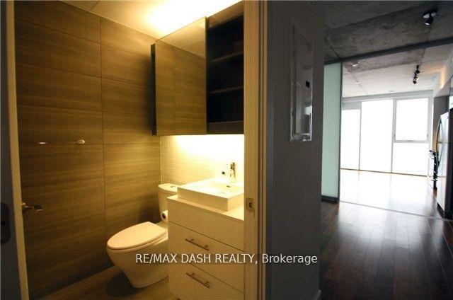 Photo 10 of Unit 802, 32 Trolley Crescent, Toronto, Waterfront Communities — HOMEH