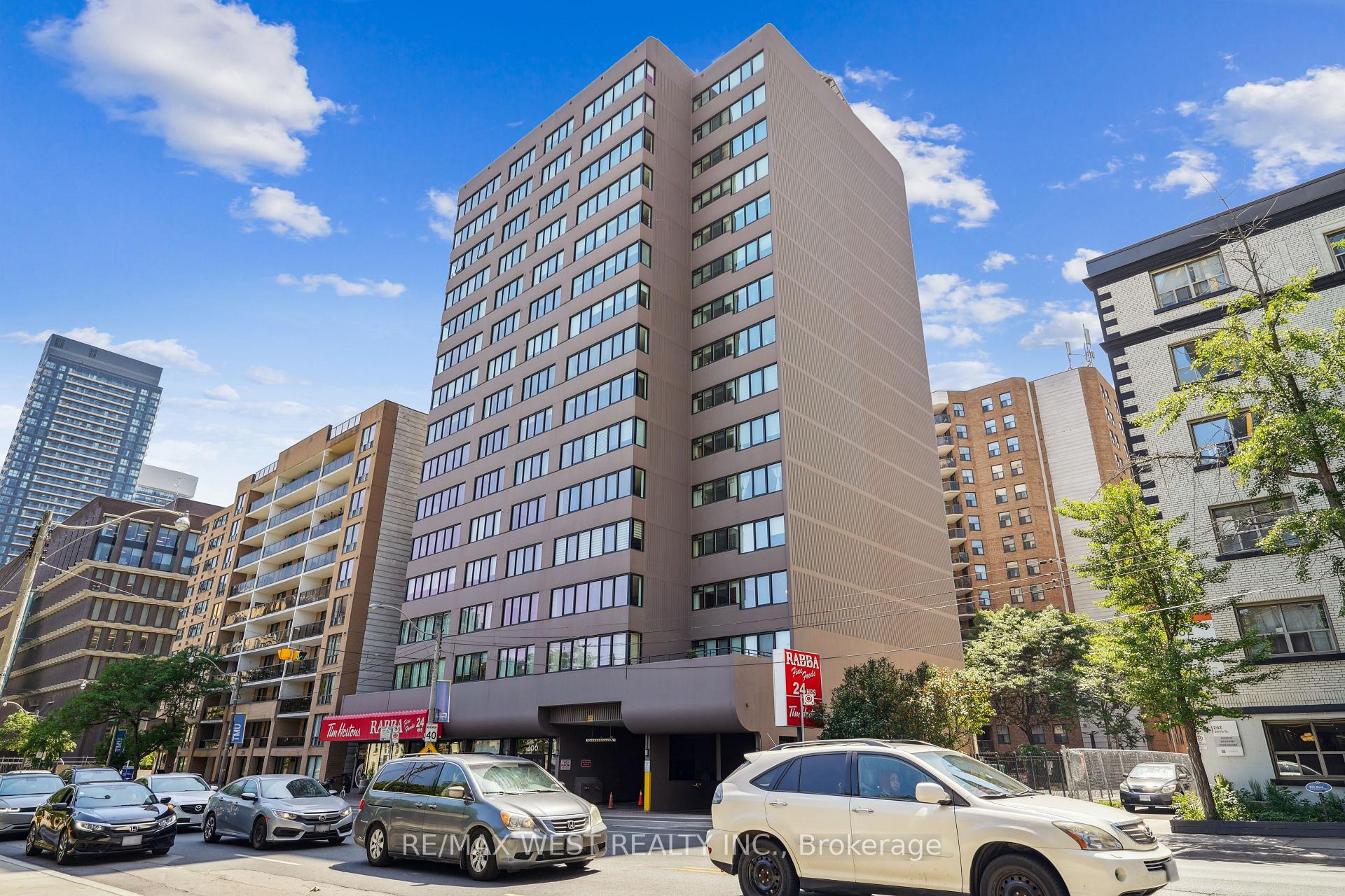 Front of Unit 3B, 256 Jarvis Street