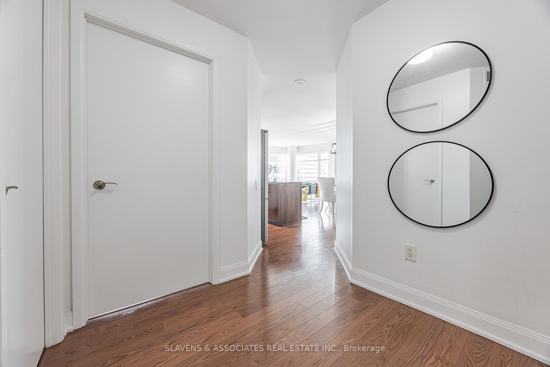 Photo 5 of Unit 2308, 2191 Yonge Street, Toronto, Mount Pleasant West — HOMEH