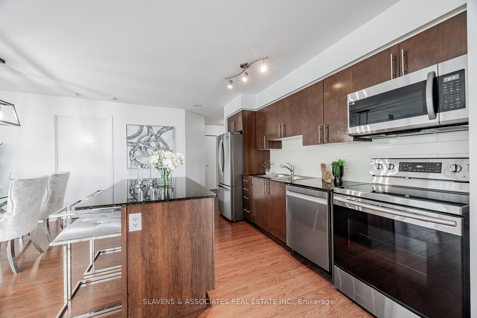 Photo 11 of Unit 2308, 2191 Yonge Street, Toronto, Mount Pleasant West — HOMEH
