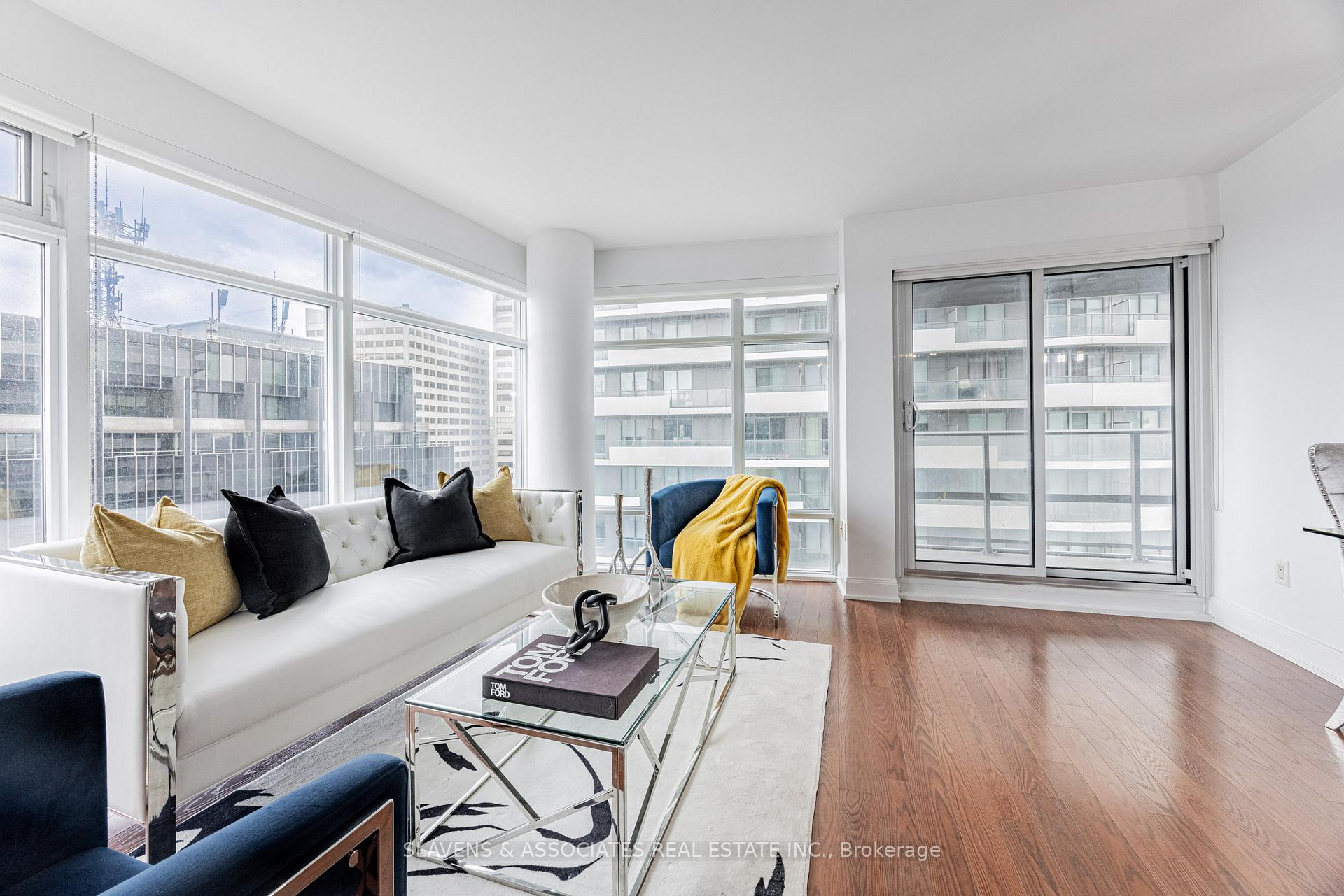 Photo 13 of Unit 2308, 2191 Yonge Street, Toronto, Mount Pleasant West — HOMEH