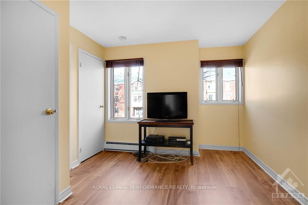 Photo 16 of 210 Alvin Road, Ottawa, Manor Park — HOMEH