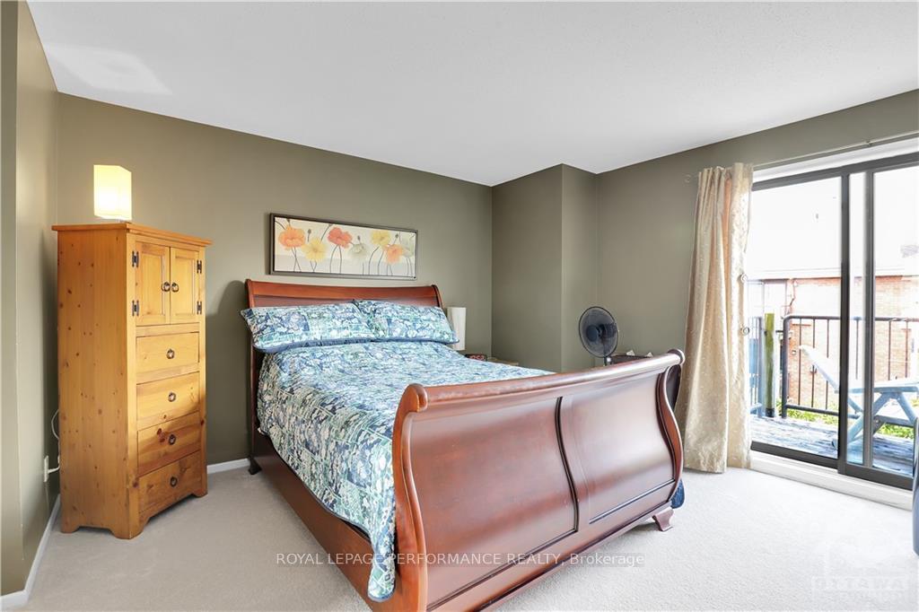 Photo 19 of 210 Alvin Road, Ottawa, Manor Park — HOMEH