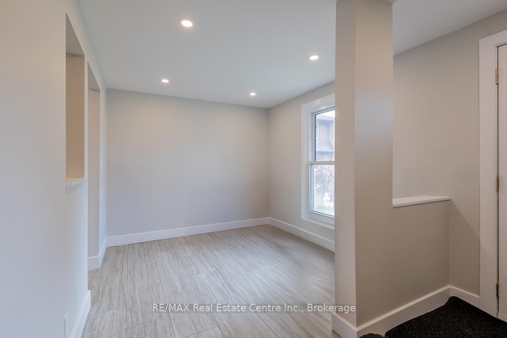 Photo 2 of Unit 23, 235 Ferguson Avenue, Cambridge — HOMEH