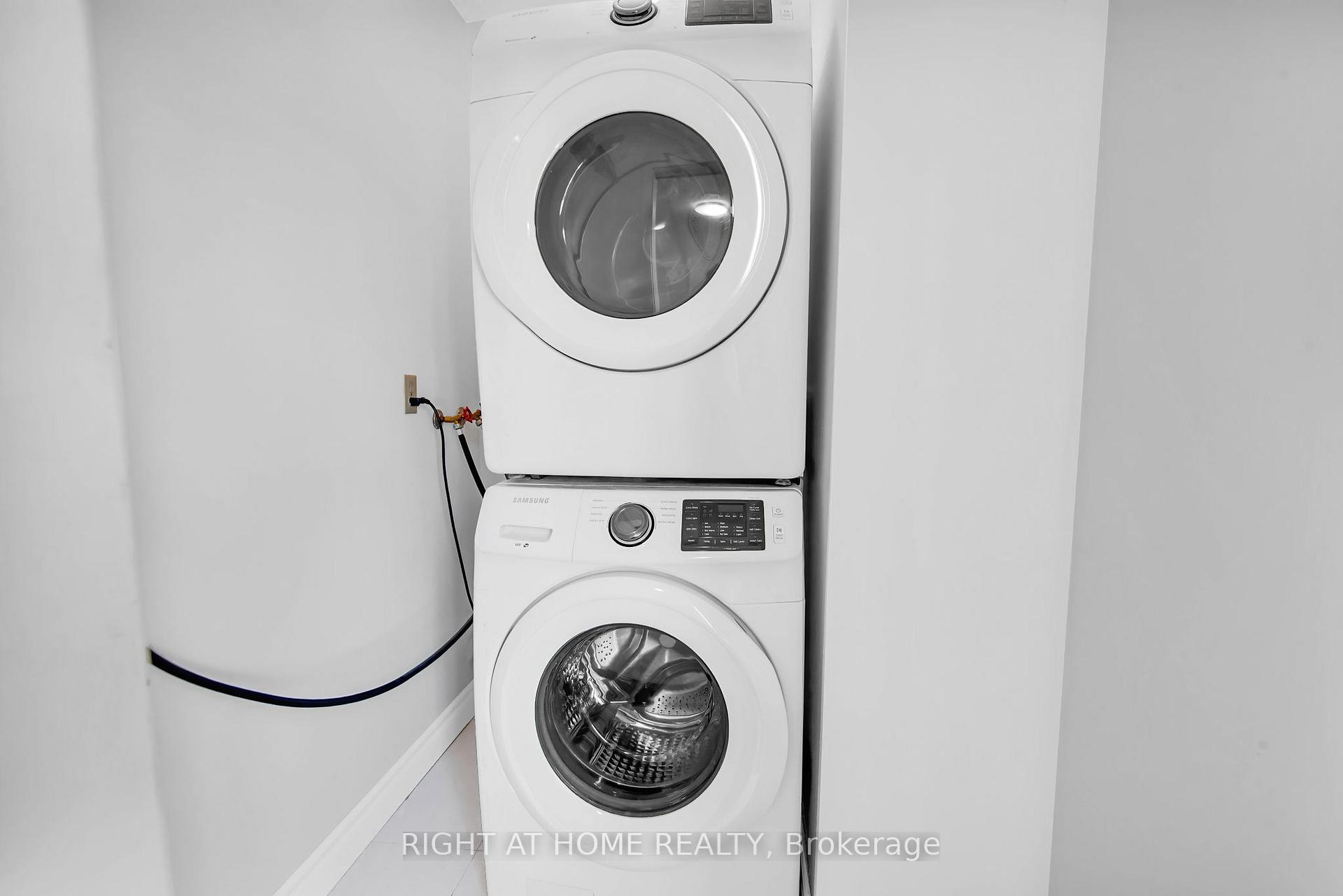 Photo 19 of Unit 13, 2716 St Clair Avenue E, Toronto, O'Connor-Parkview — HOMEH