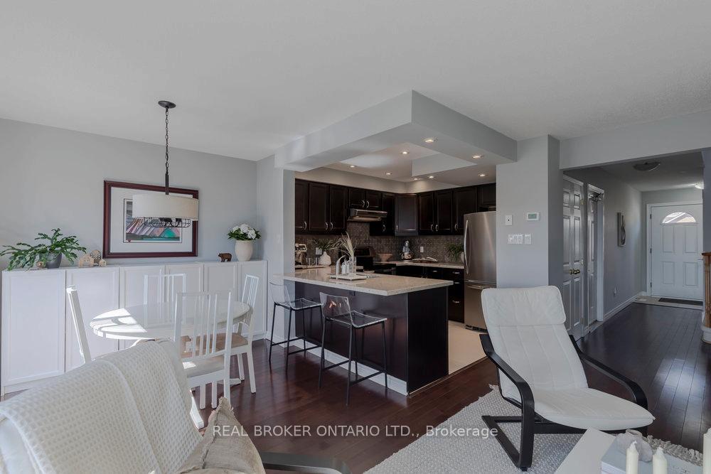 Photo 5 of Unit 1, 79 Braeheid Avenue, Hamilton, Waterdown — HOMEH