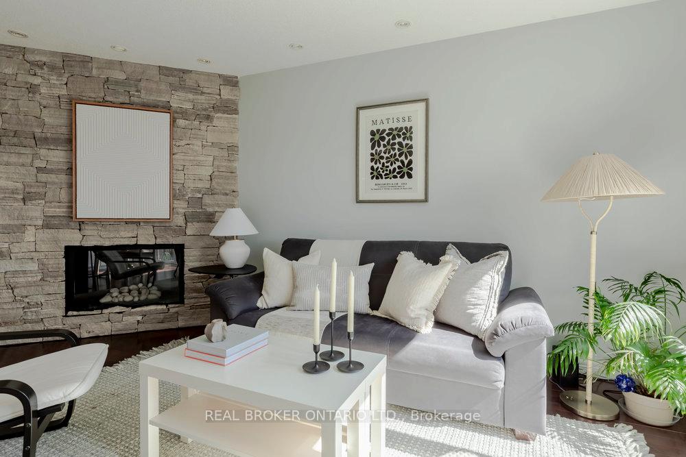 Photo 11 of Unit 1, 79 Braeheid Avenue, Hamilton, Waterdown — HOMEH