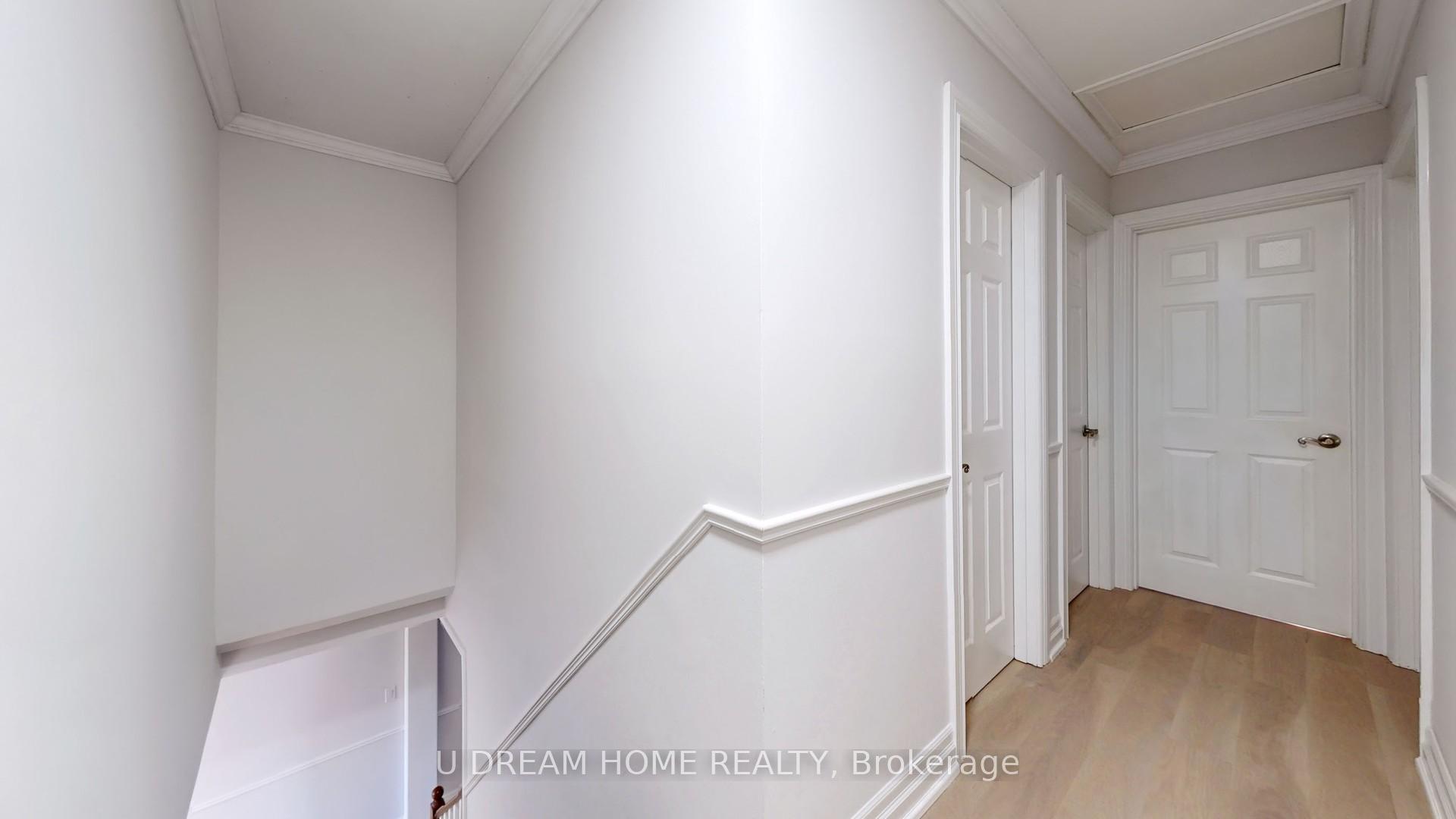 Photo 9 of 85 Lake Drive E, Georgina, Historic Lakeshore Communities — HOMEH