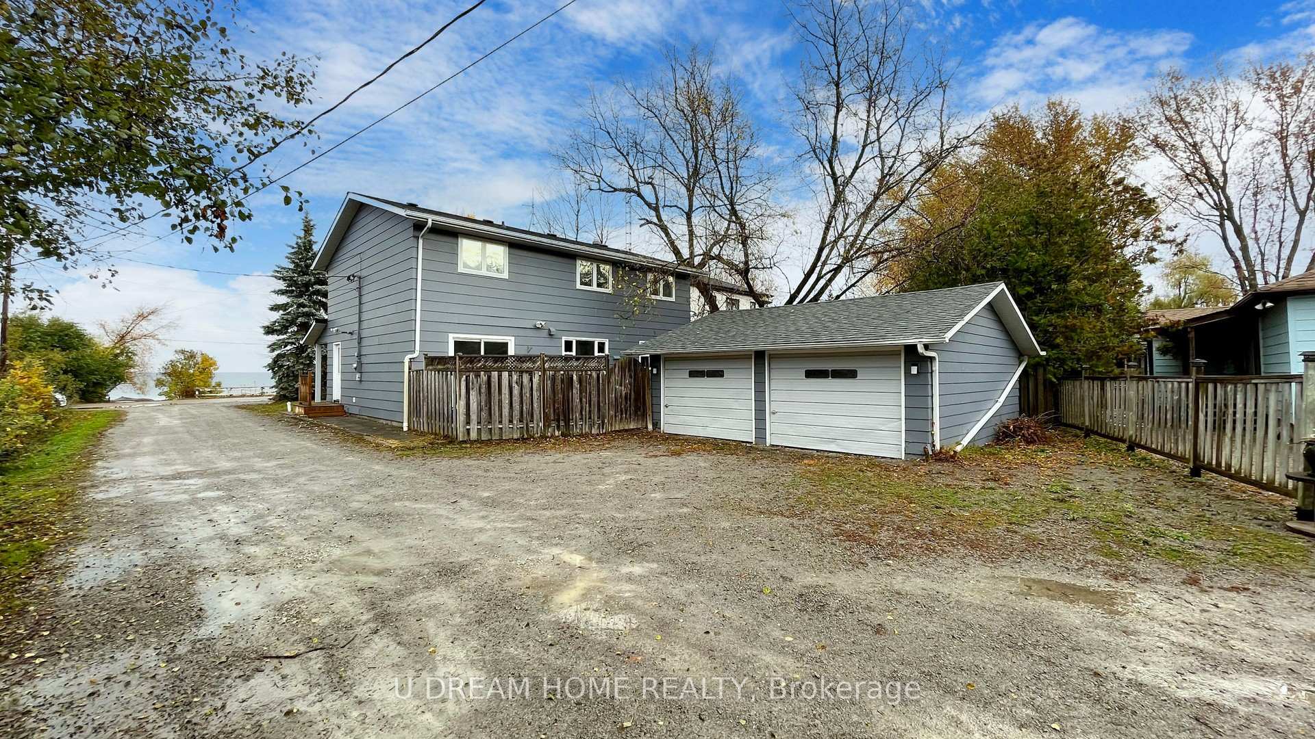Photo 19 of 85 Lake Drive E, Georgina, Historic Lakeshore Communities — HOMEH