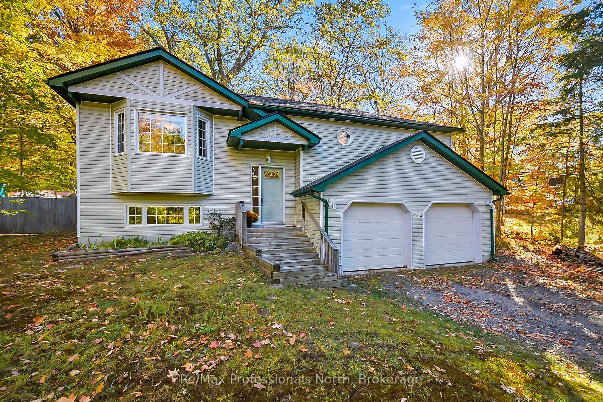Front of 1200 Muskoka Road N