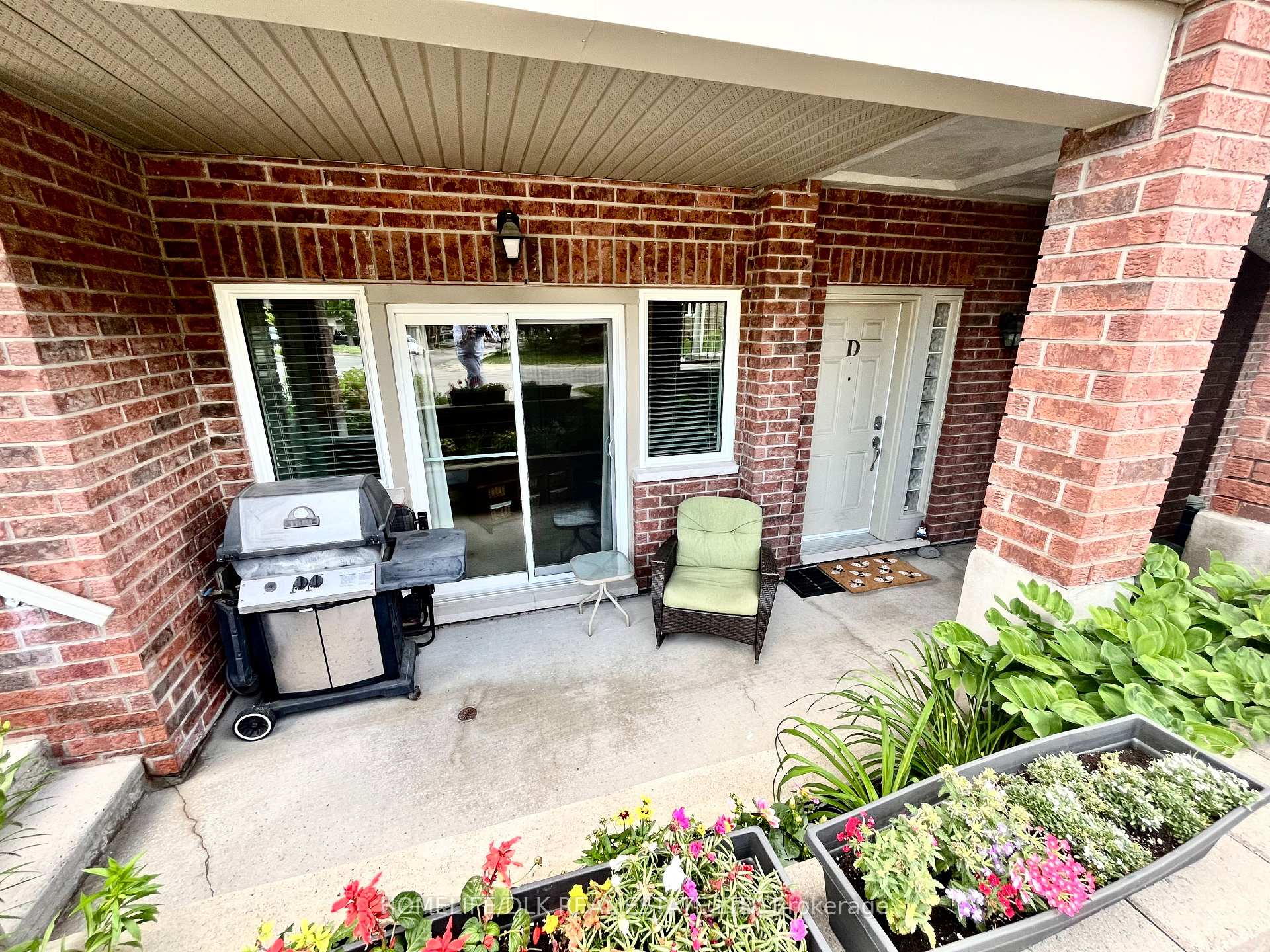 Photo 2 of Unit D, 137 Oldfield Street, Ottawa, Barrhaven East — HOMEH