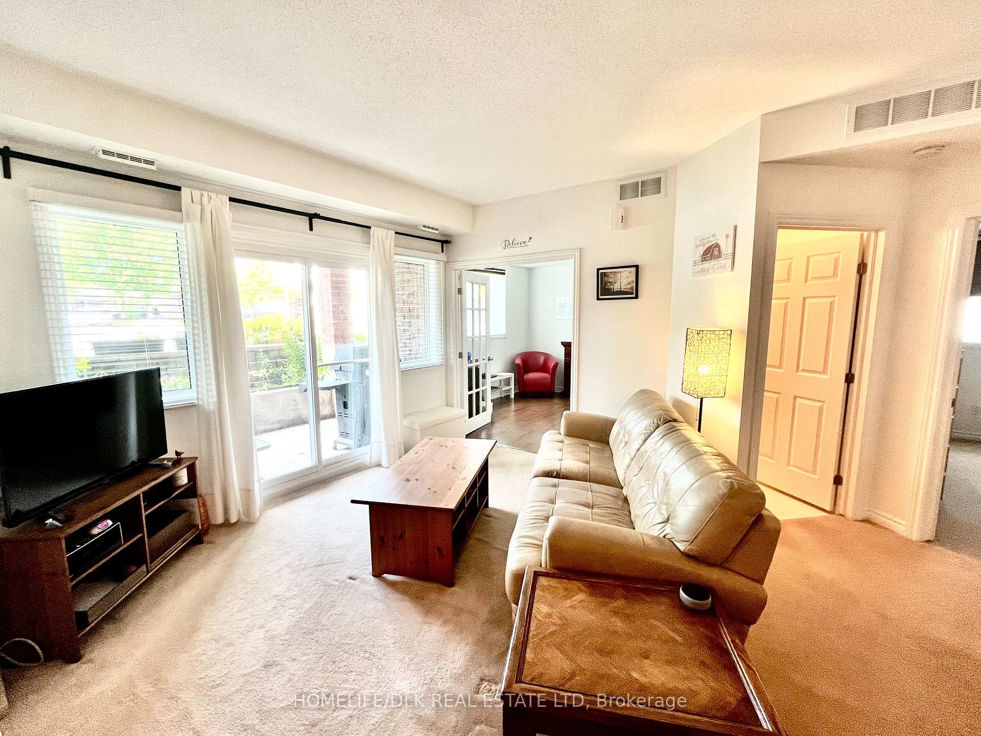 Photo 3 of Unit D, 137 Oldfield Street, Ottawa, Barrhaven East — HOMEH