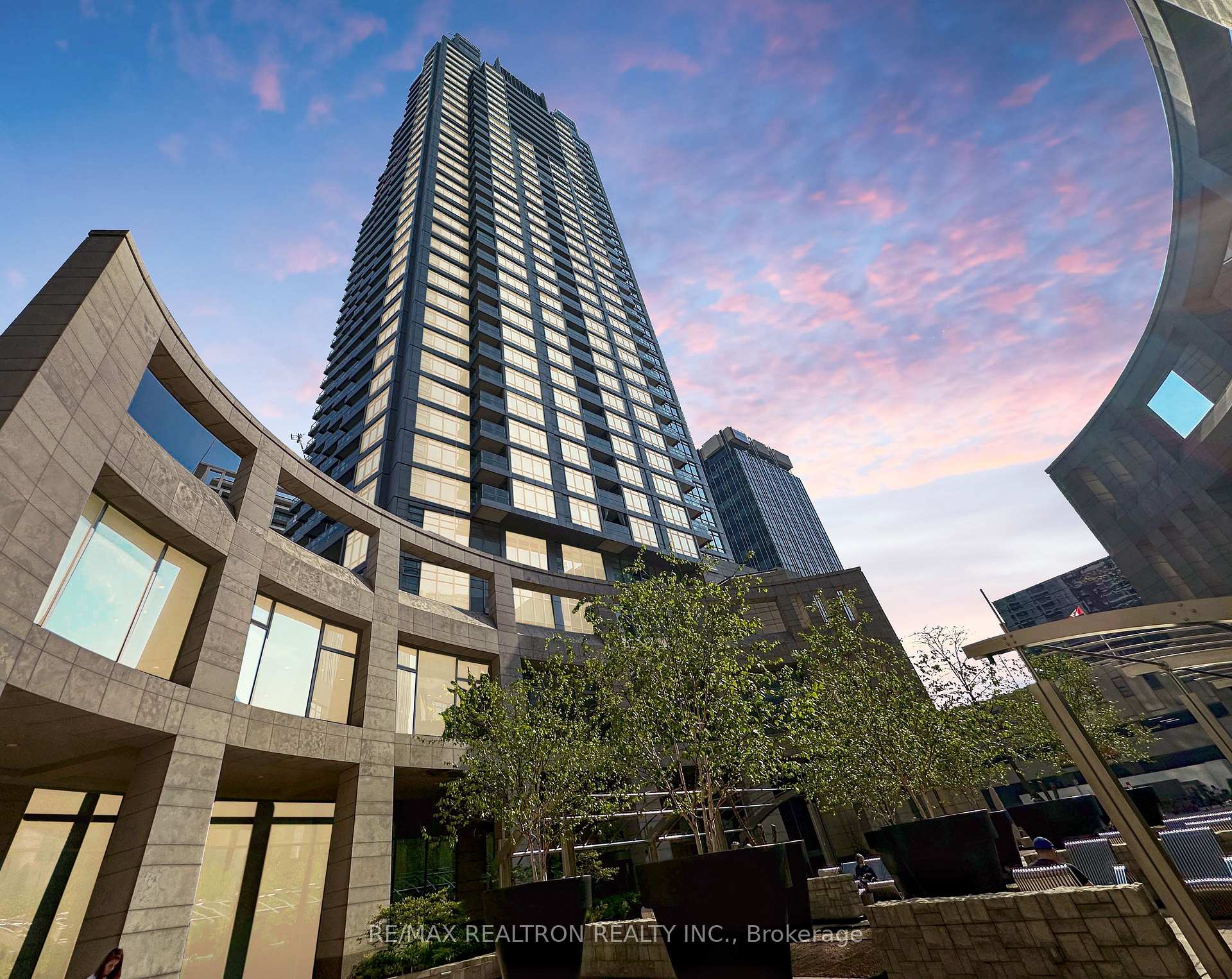Photo 1 of Unit 2706, 2181 Yonge Street, Toronto, Mount Pleasant West — HOMEH