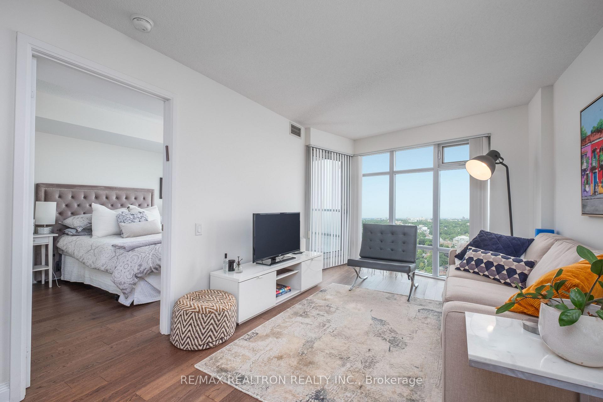 Photo 9 of Unit 2706, 2181 Yonge Street, Toronto, Mount Pleasant West — HOMEH