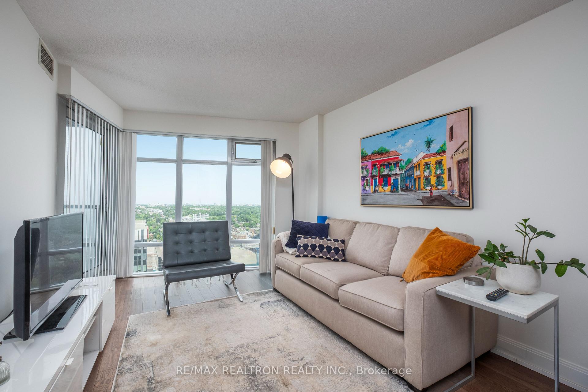 Photo 10 of Unit 2706, 2181 Yonge Street, Toronto, Mount Pleasant West — HOMEH