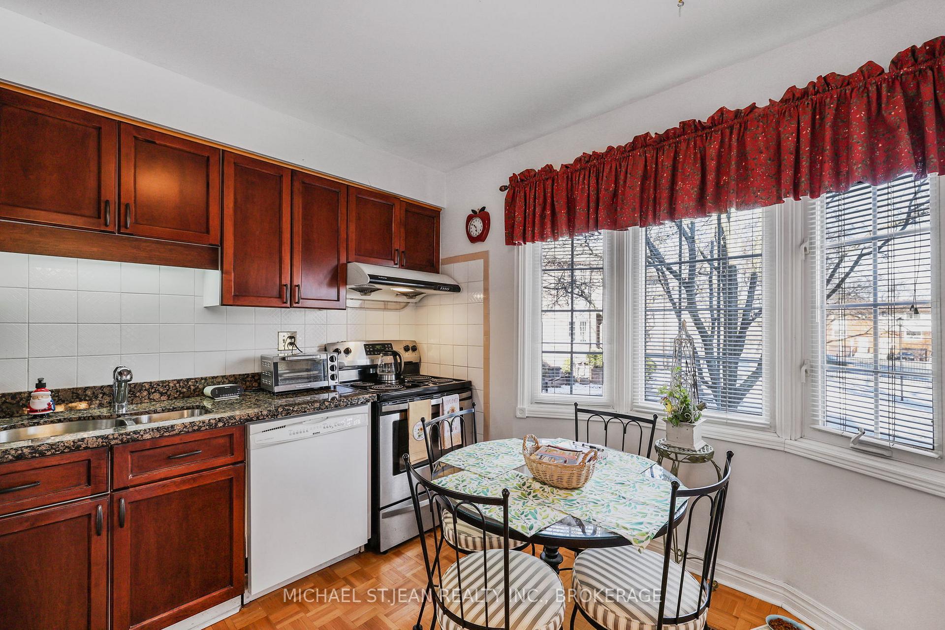 Photo 19 of Unit 19, 38 Elora Drive, Hamilton, Fessenden — HOMEH