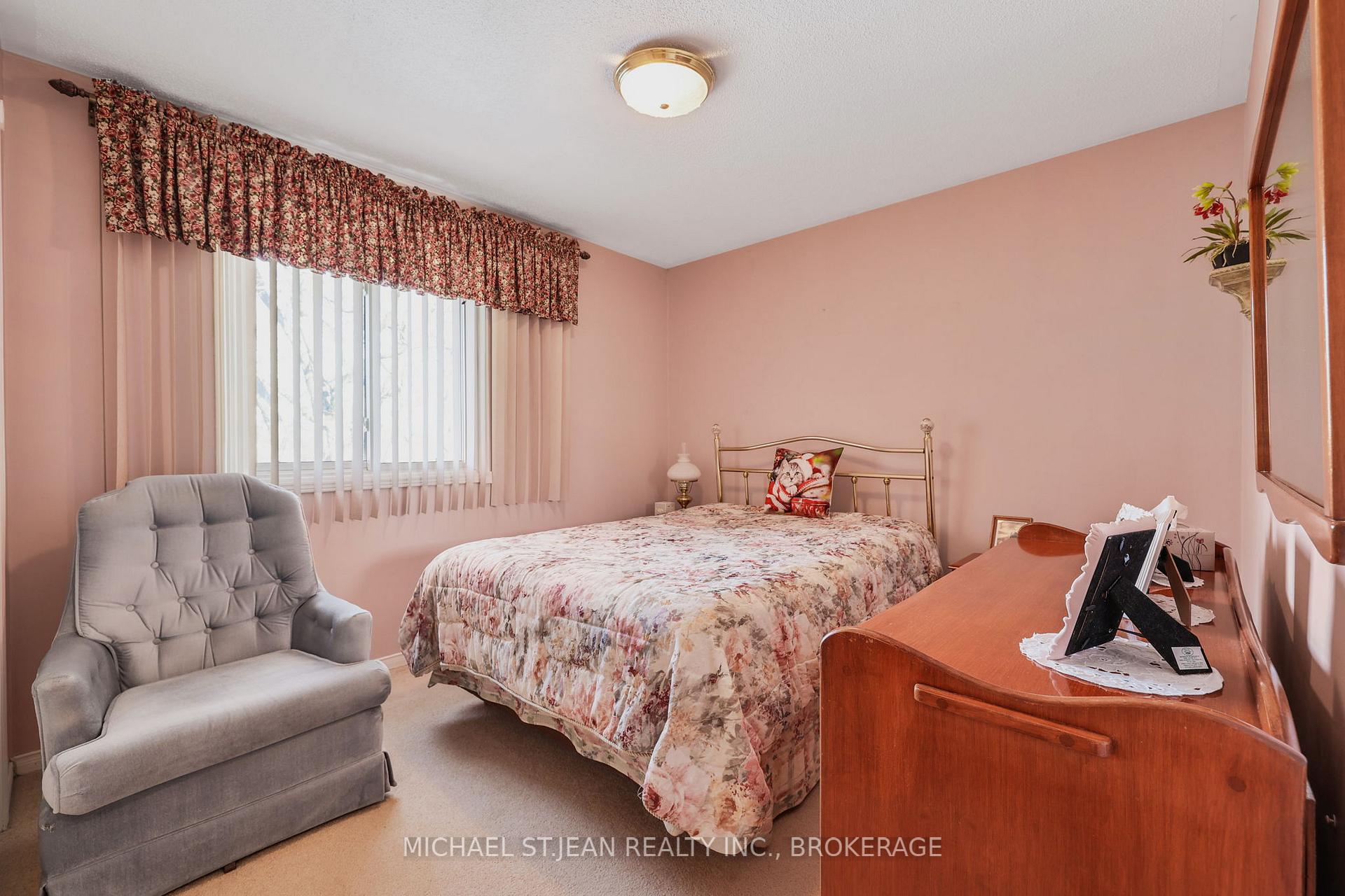 Photo 27 of Unit 19, 38 Elora Drive, Hamilton, Fessenden — HOMEH