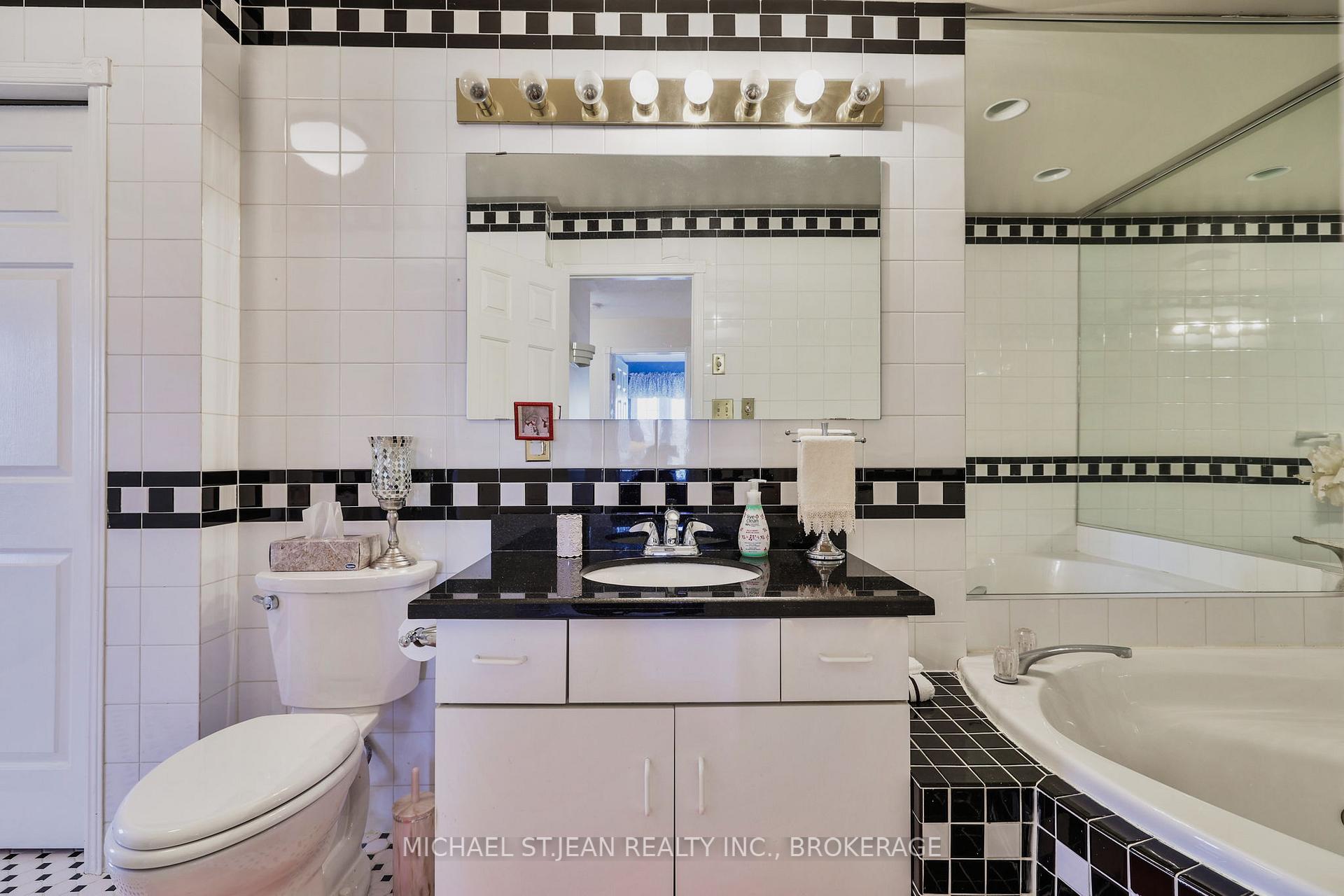 Photo 31 of Unit 19, 38 Elora Drive, Hamilton, Fessenden — HOMEH