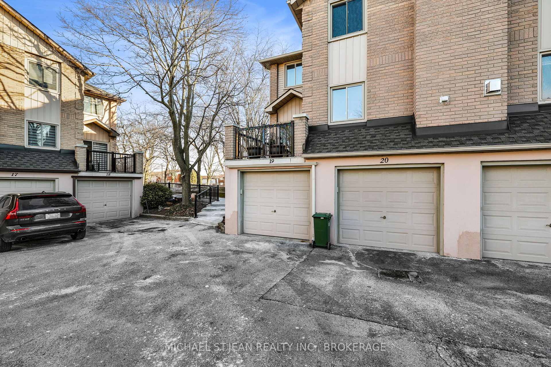 Photo 35 of Unit 19, 38 Elora Drive, Hamilton, Fessenden — HOMEH