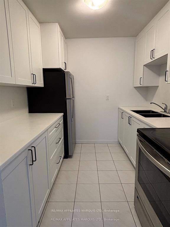 Photo 10 of Unit H, 25 Banner Road, Ottawa, Sheahan Estates/Trend Village — HOMEH