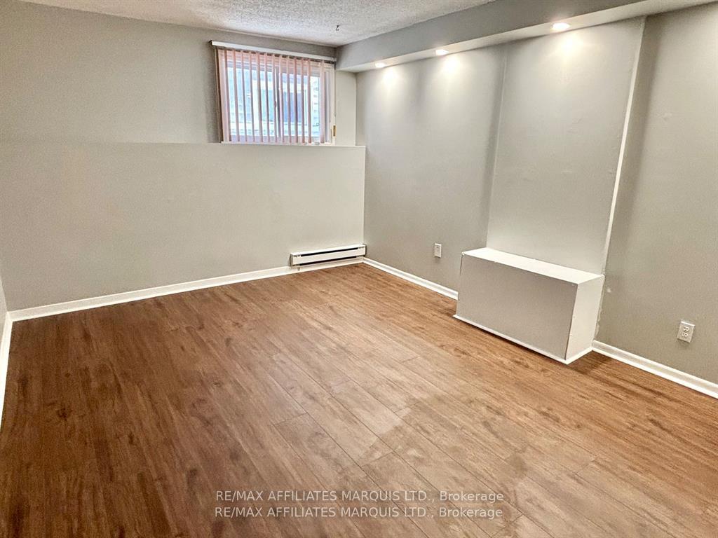 Photo 23 of Unit H, 25 Banner Road, Ottawa, Sheahan Estates/Trend Village — HOMEH