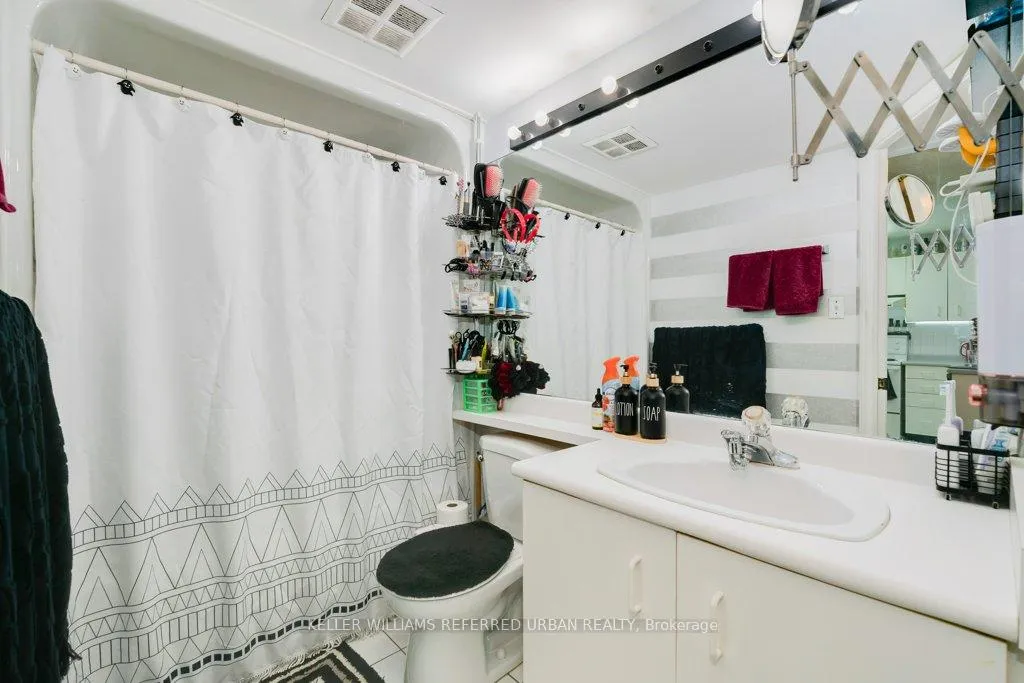 Photo 58 of Unit 1004, 105 Victoria Street, Toronto, Church-Yonge Corridor — HOMEH