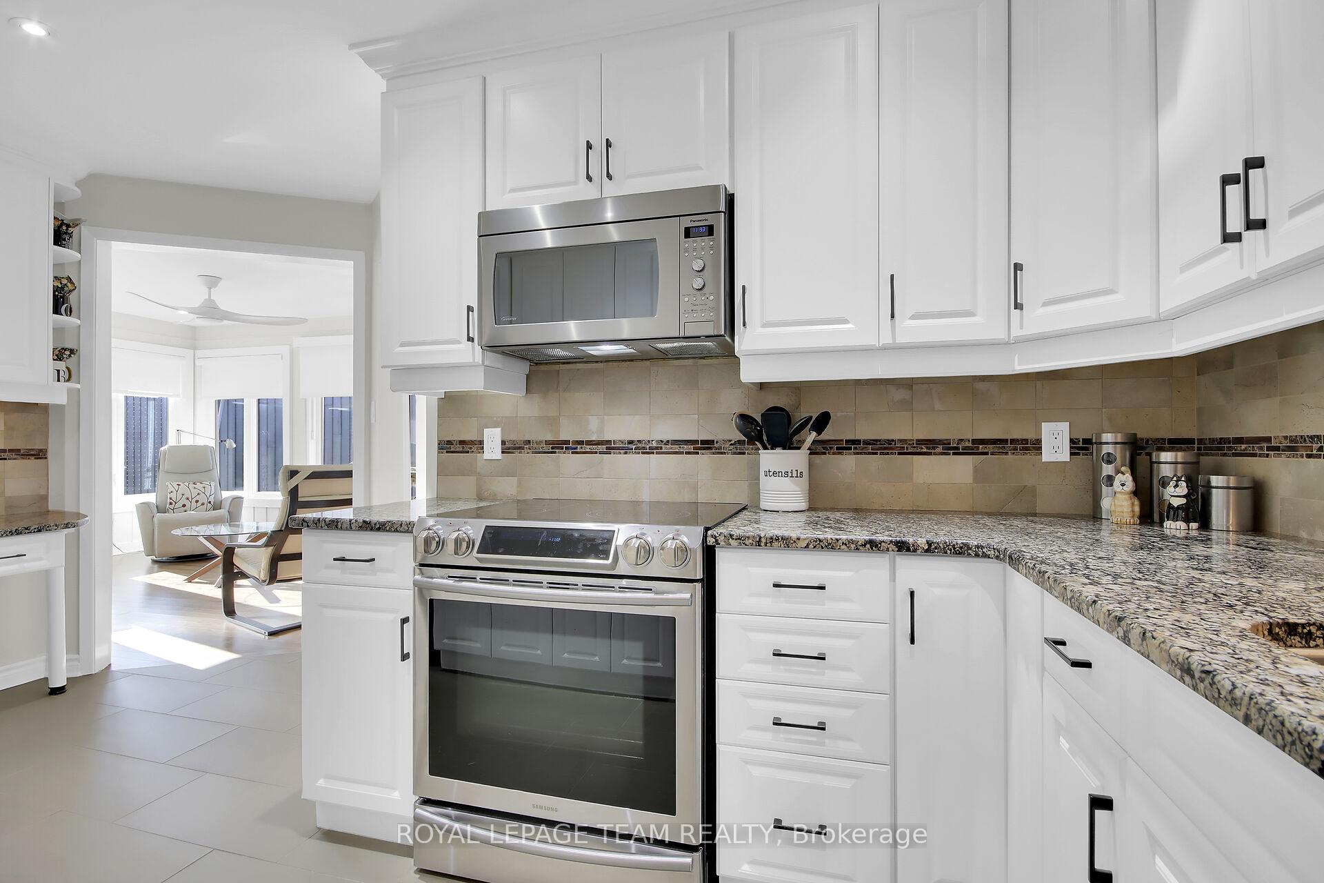 Photo 19 of 12 Spyglass Ridge, Ottawa, Stittsville (Central) — HOMEH