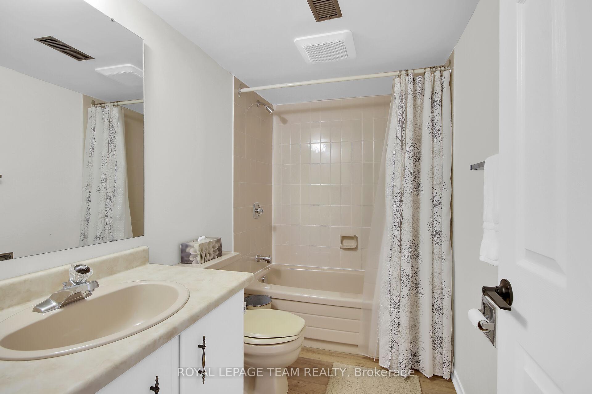 Photo 32 of 12 Spyglass Ridge, Ottawa, Stittsville (Central) — HOMEH