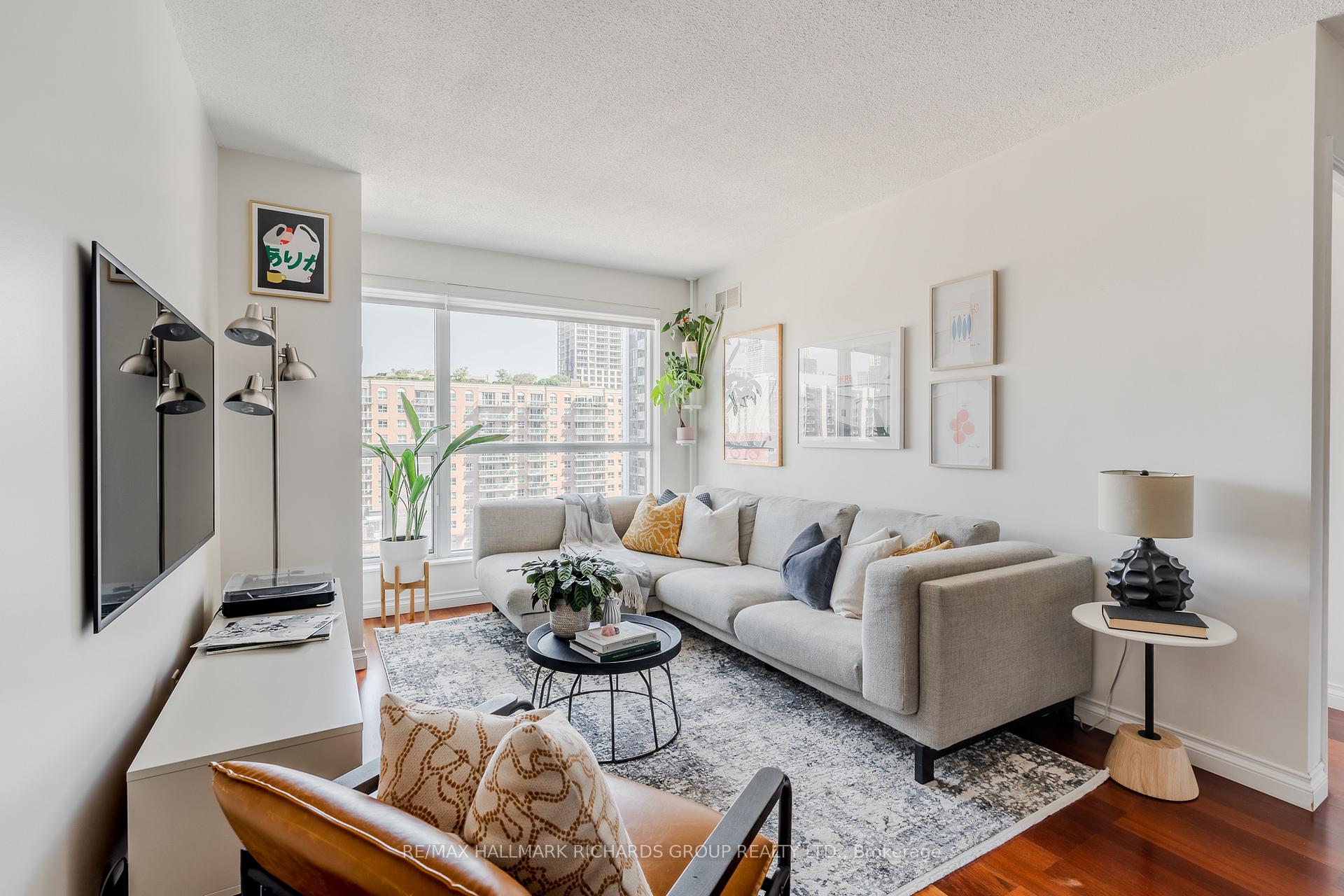 Photo 2 of Unit 1220, 230 King Street E, Toronto, Moss Park — HOMEH